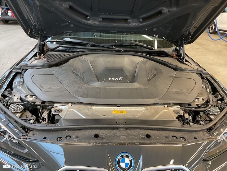 Bmw I4 — photo 6
