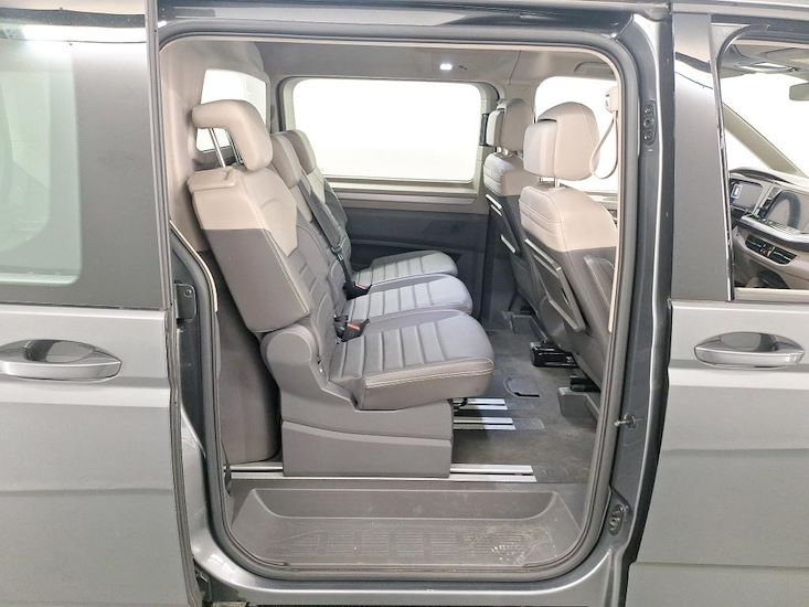 Volkswagen Multivan — photo 6