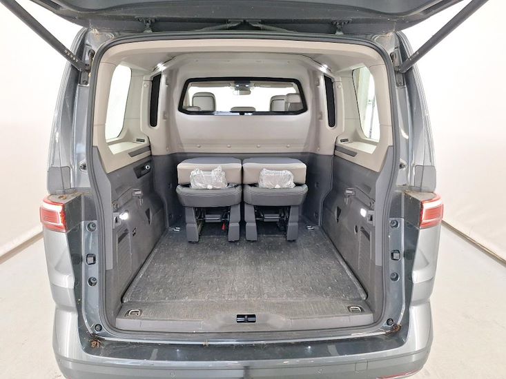 Volkswagen Multivan — photo 7