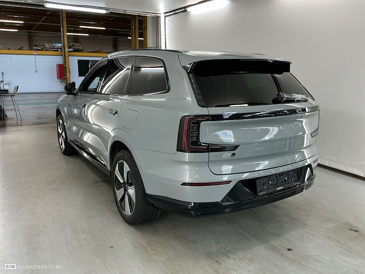 Volvo Ex90 — photo 3