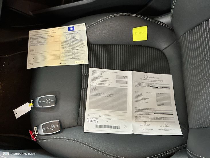 Mercedes-Benz Eqa — photo 21