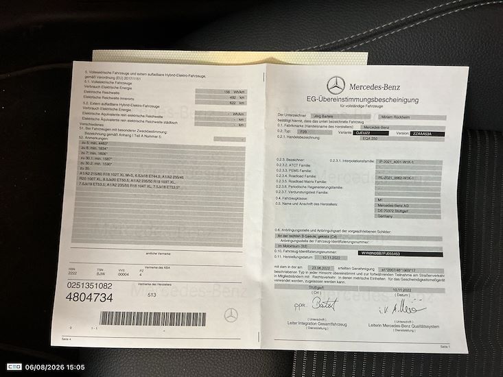 Mercedes-Benz Eqa — photo 25