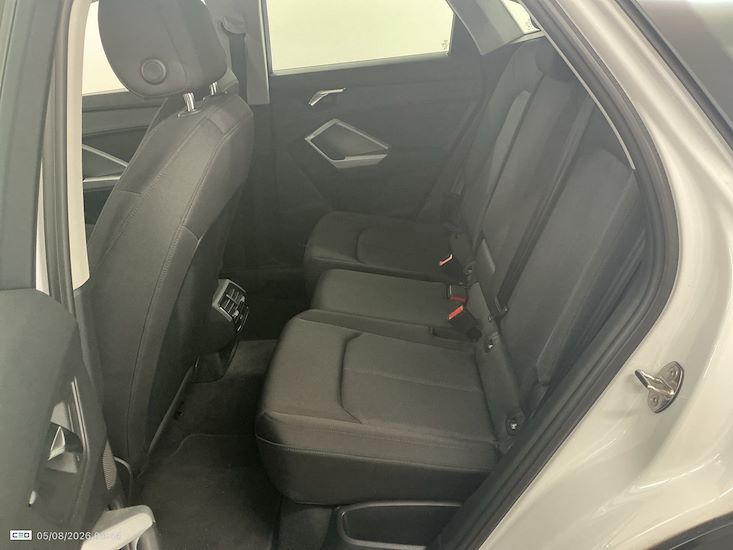 Audi Q3 — photo 10