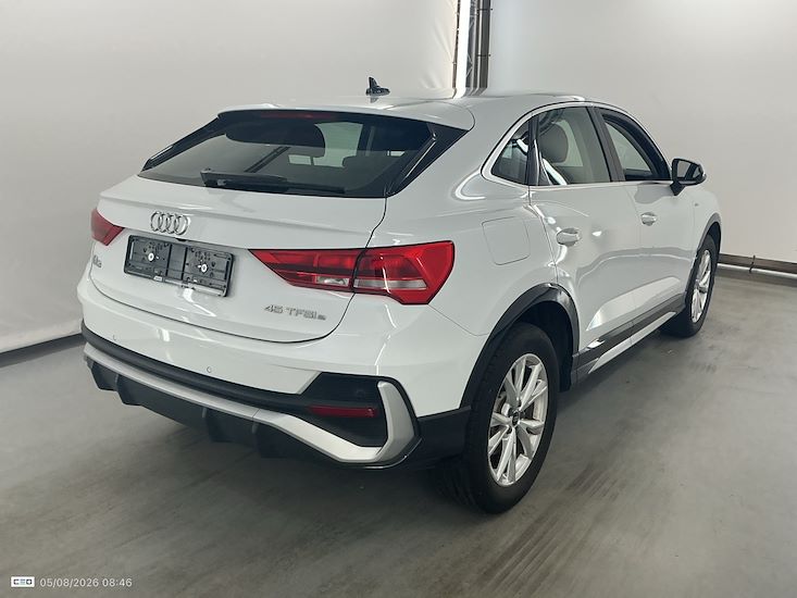 Audi Q3 — photo 4