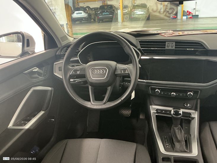 Audi Q3 — photo 7