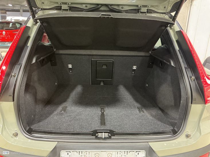 Volvo Xc40 — photo 12