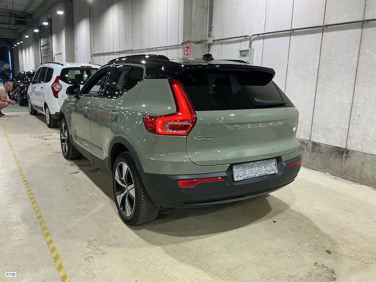 Volvo Xc40 — photo 3