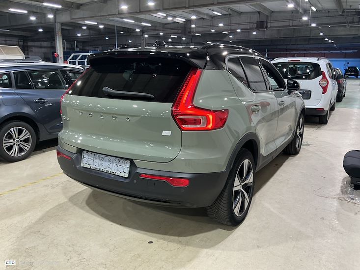 Volvo Xc40 — photo 4