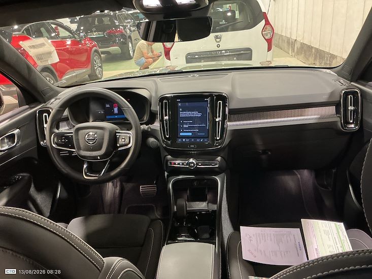Volvo Xc40 — photo 7