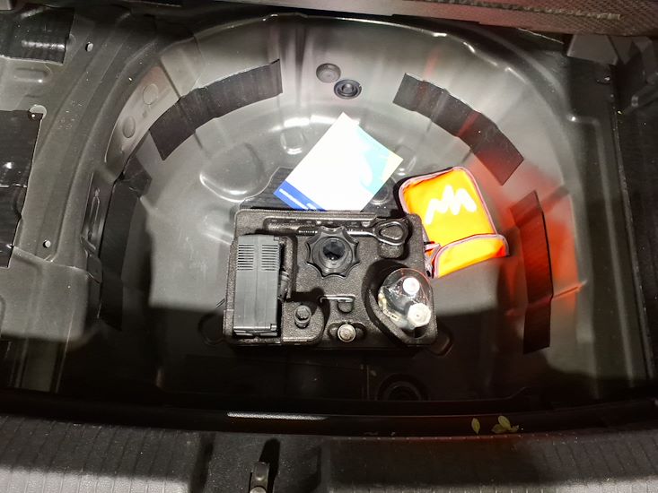 Volkswagen Polo — photo 11
