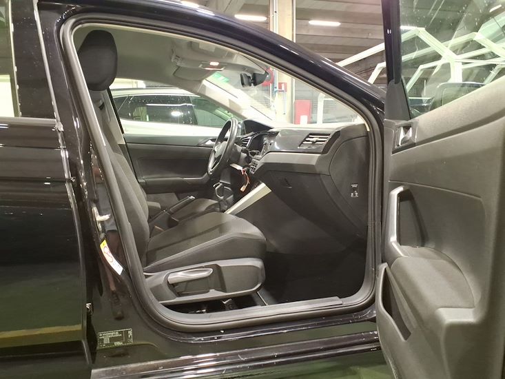 Volkswagen Polo — photo 7