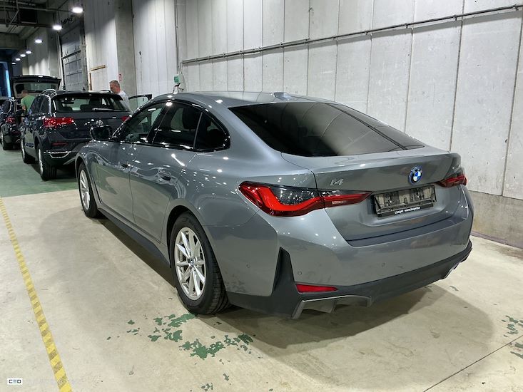 Bmw I4 — photo 3