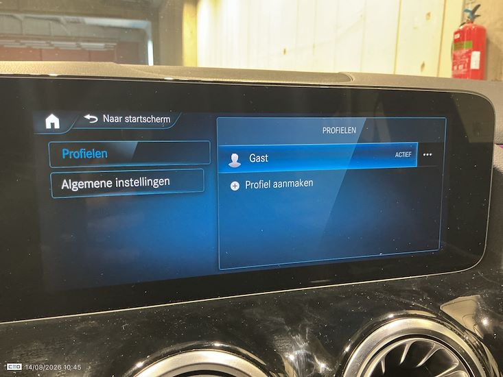 Mercedes-Benz Eqa — photo 10