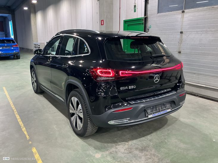 Mercedes-Benz Eqa — photo 3