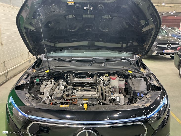 Mercedes-Benz Eqa — photo 6