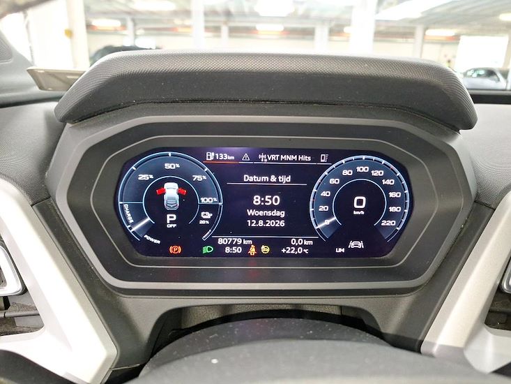 Audi Q4 — photo 9