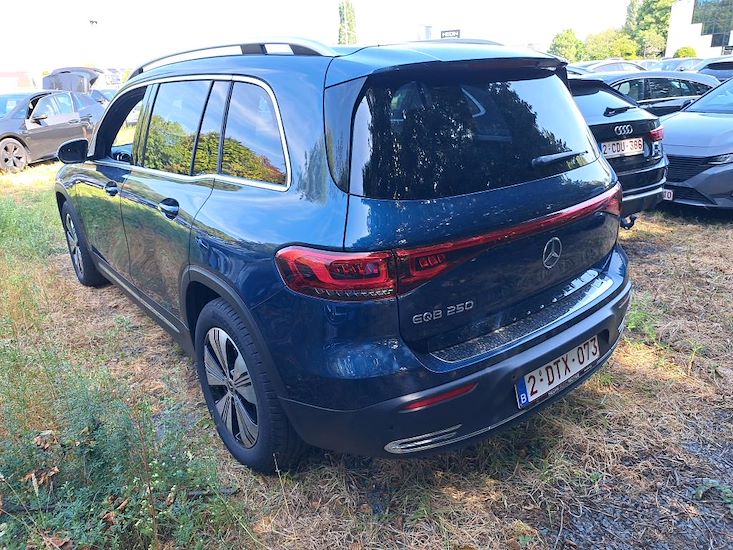 Mercedes-Benz Eqb — photo 3