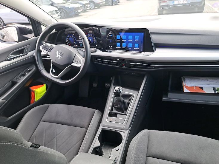 Volkswagen Golf — photo 8