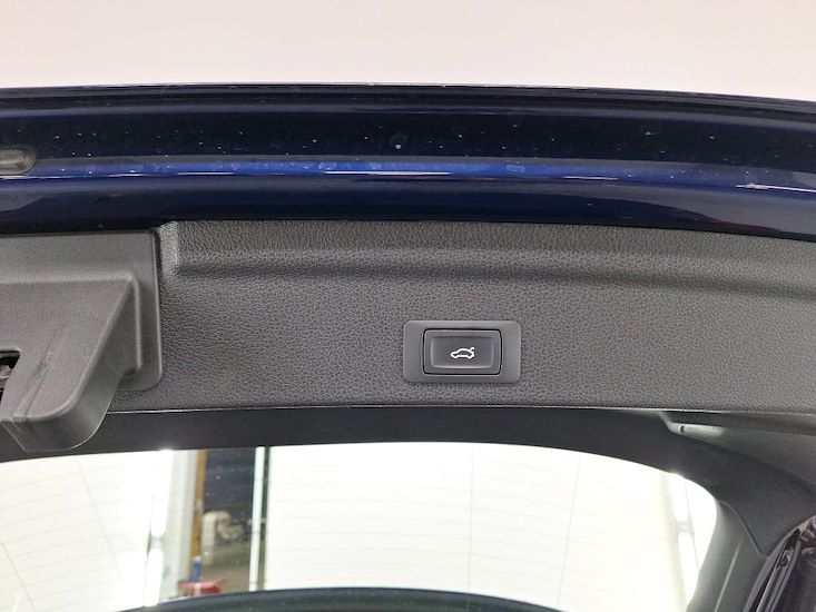 Audi Q3 — photo 12
