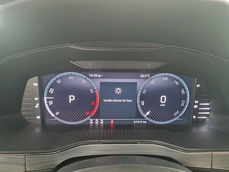 Skoda Superb — photo 10