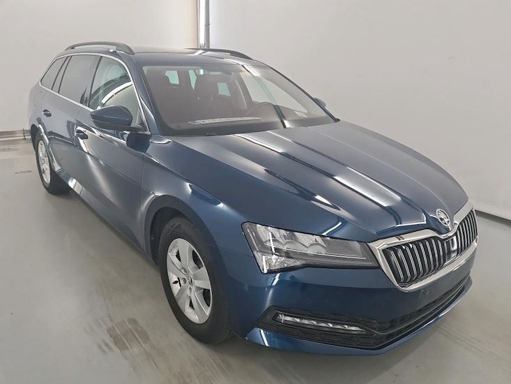 Skoda Superb — photo 2