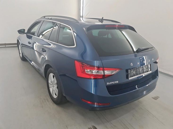 Skoda Superb — photo 3