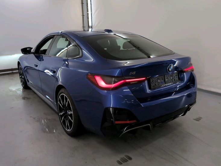 Bmw I4 — photo 3