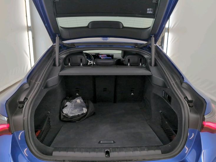 Bmw I4 — photo 7