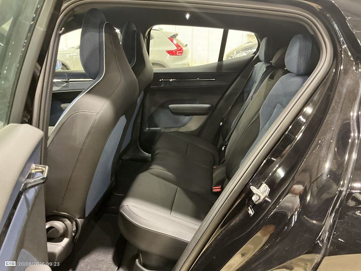 Volvo Ex30 — photo 11